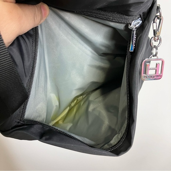 Hedgren Fate Crossover bag black medium size RFID protection - Picture 9 of 10